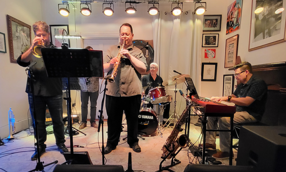 Bobby Falk Group Live at Ted's